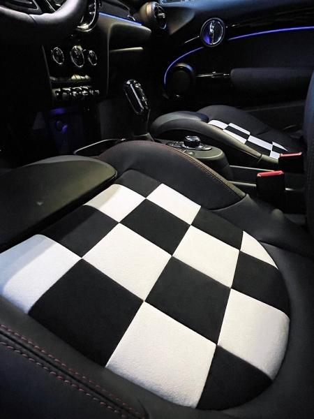 Mini Cooper, esprit racing sur mesure by HOBTH