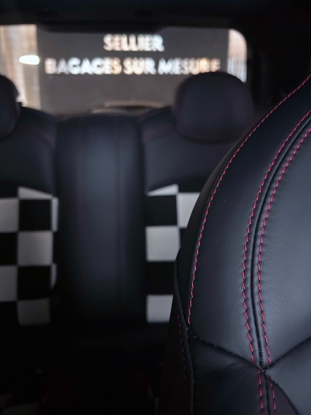 Mini Cooper, esprit racing sur mesure by HOBTH